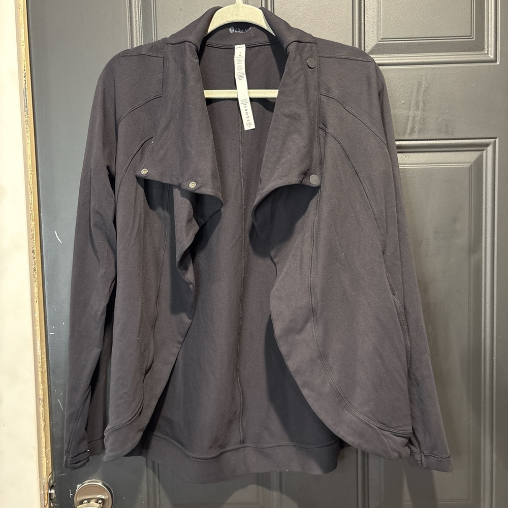 Lululemon black wrap cardigan rulu rally wrap size 6
